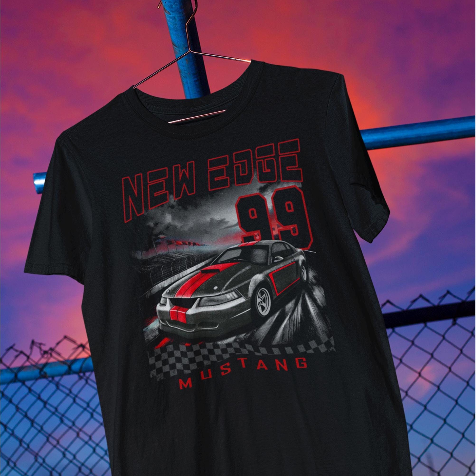 Vintage-Style 1999-2004 Mustang T-Shirt – Red and Black Race Car Design