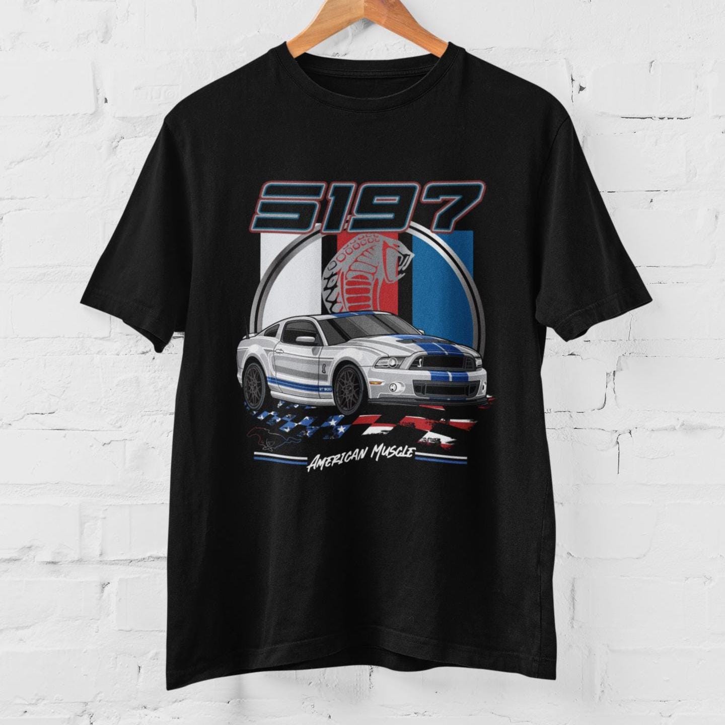 S197 Mustang GT500 Shirt American Muscle Car Unisex Tee 2013 Shelby Tribute Gift for Car Lovers Racing T-Shirt Retro Garage Style
