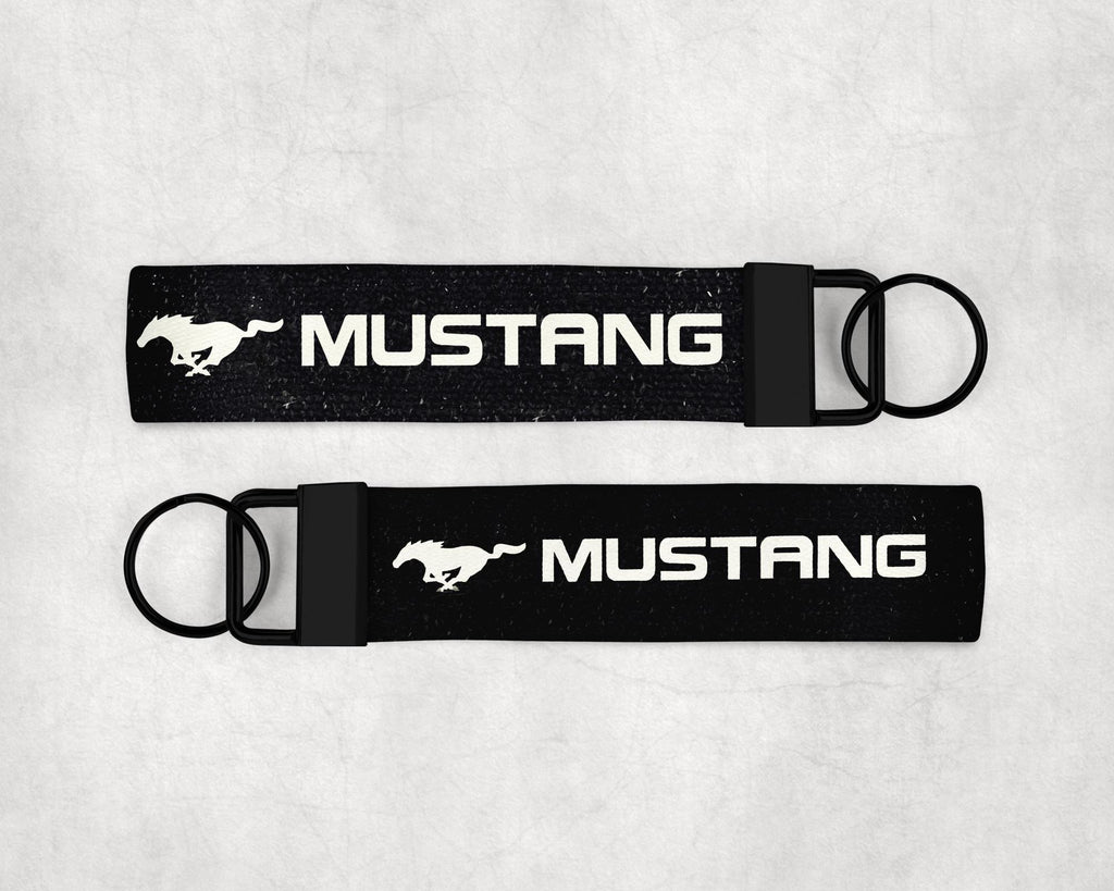 Black Wirstlet keychain for car enthusiasts, lanyard car fob keyrings, mustang lover logo